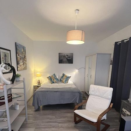 Le P'Tit Gris Apartment Рошвор Екстериор снимка