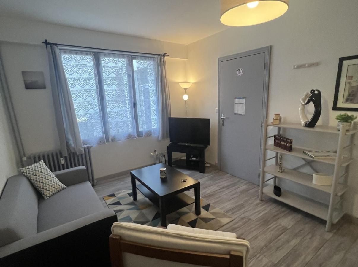 Le P'Tit Gris Apartment Рошвор Екстериор снимка